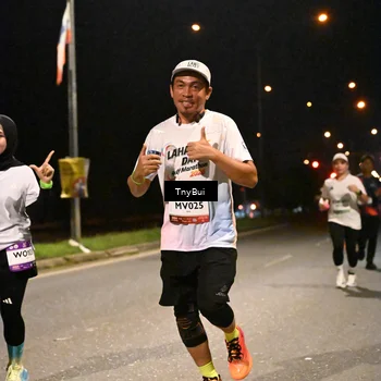 Runner Photo 7729873
