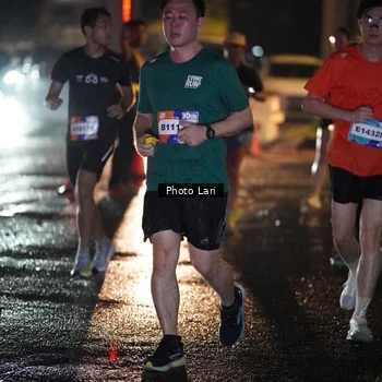 Runner Photo 7729879