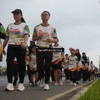 Runner Photo 7729891