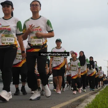 Runner Photo 7729892