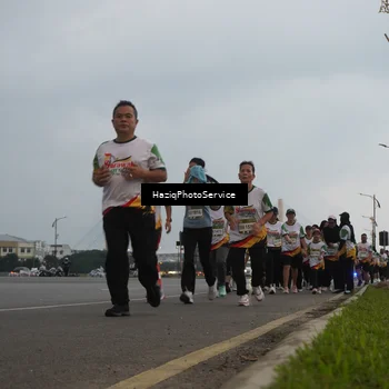 Runner Photo 7729910