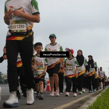 Runner Photo 7729922