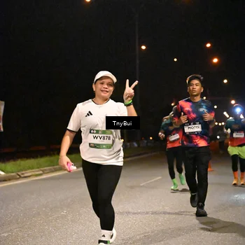 Runner Photo 7729925
