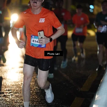 Runner Photo 7729926