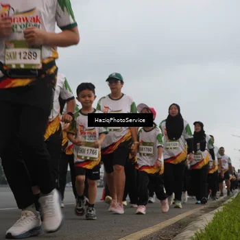 Runner Photo 7729927