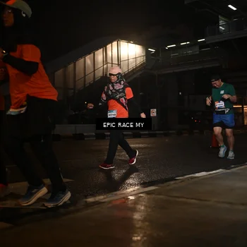 Runner Photo 7729937