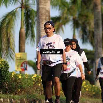 Runner Photo 7729941