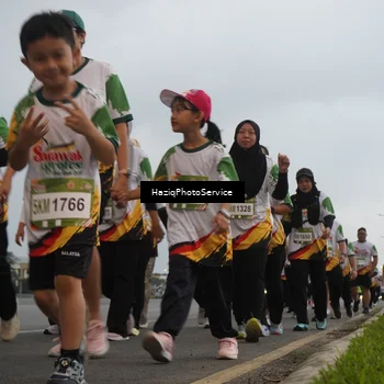 Runner Photo 7729967