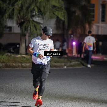 Runner Photo 7729970