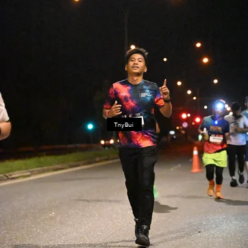 Runner Photo 7729972
