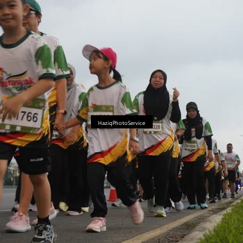 Runner Photo 7729974