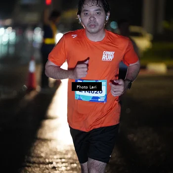 Runner Photo 7729984