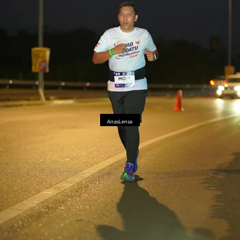 Runner Photo 7730011