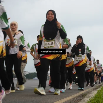 Runner Photo 7730020