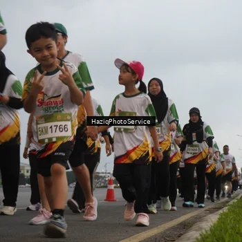 Runner Photo 7730026