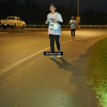 Runner Photo 7730042