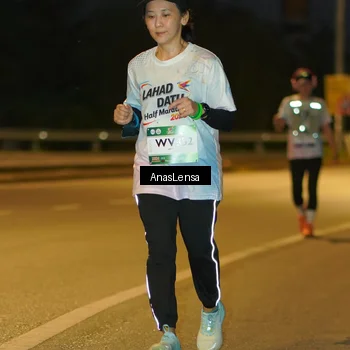 Runner Photo 7730046