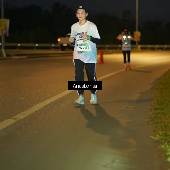 Runner Photo 7730047