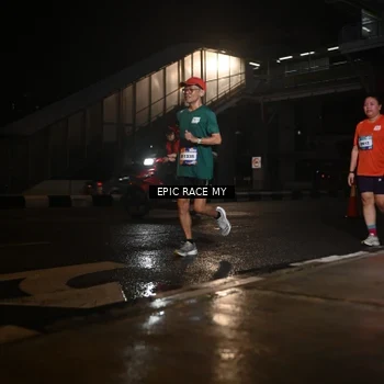 Runner Photo 7730051