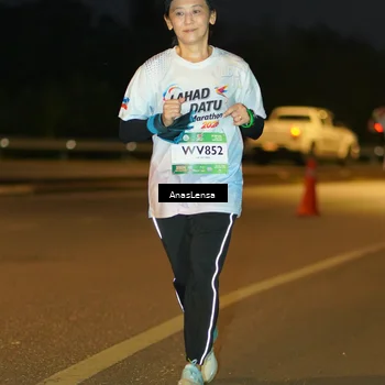 Runner Photo 7730054