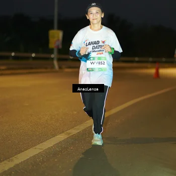 Runner Photo 7730057