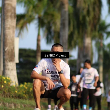 Runner Photo 7730063