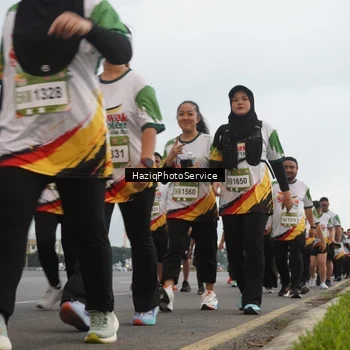 Runner Photo 7730077