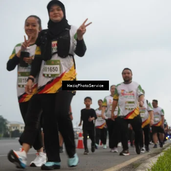 Runner Photo 7730119