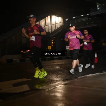 Runner Photo 7730122