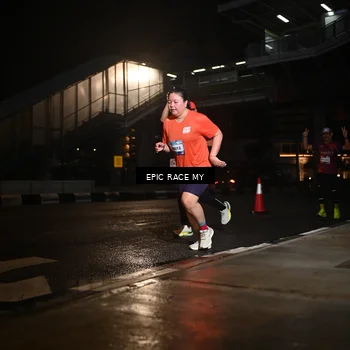 Runner Photo 7730124