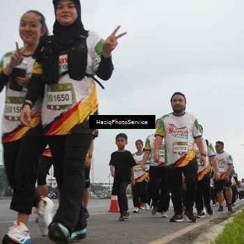 Runner Photo 7730127