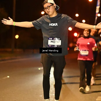 Runner Photo 7730138