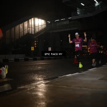 Runner Photo 7730141