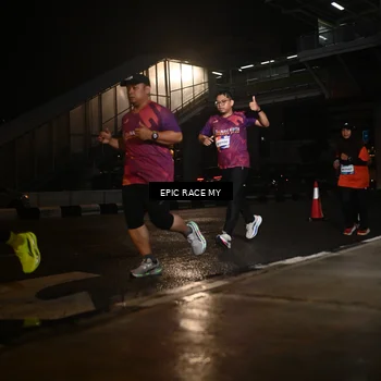 Runner Photo 7730161