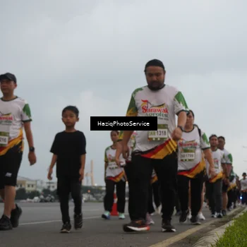 Runner Photo 7730179