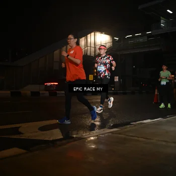Runner Photo 7730188