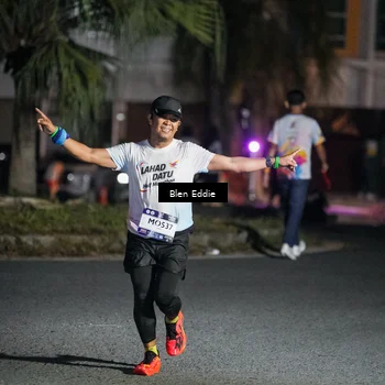 Runner Photo 7730200