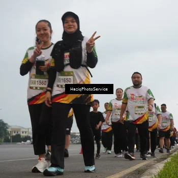 Runner Photo 7730205
