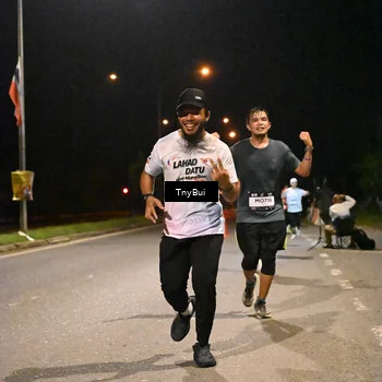 Runner Photo 7730224