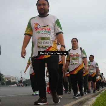 Runner Photo 7730227