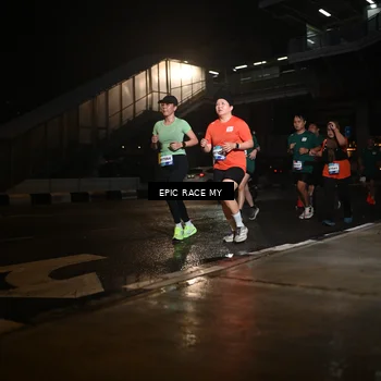 Runner Photo 7730253