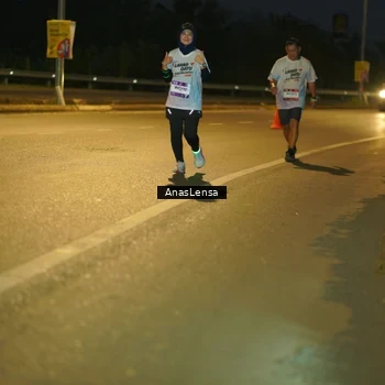 Runner Photo 7730268