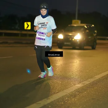 Runner Photo 7730269