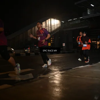 Runner Photo 7730270