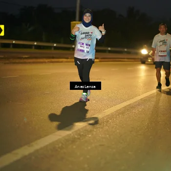 Runner Photo 7730280