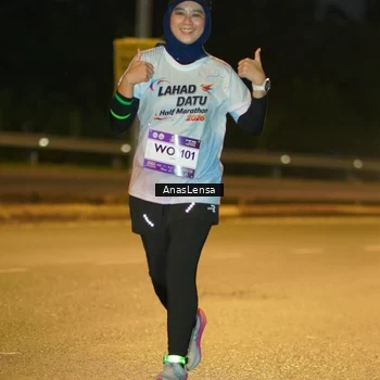 Runner Photo 7730282