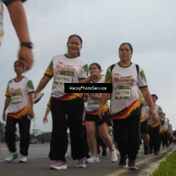 Runner Photo 7730287
