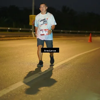Runner Photo 7730288
