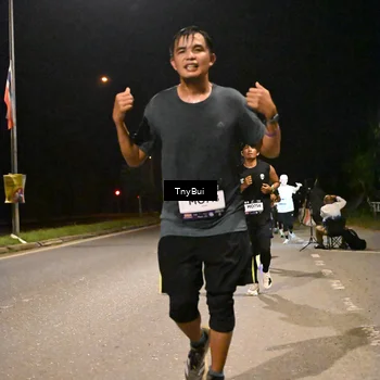 Runner Photo 7730300