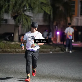 Runner Photo 7730311